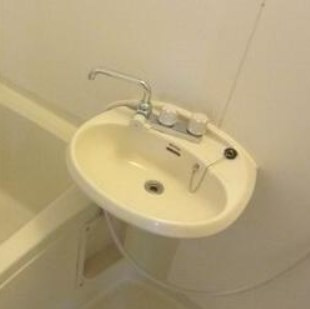 杉並区阿佐谷北５丁目のアパートの洗面所