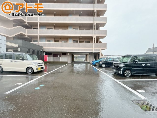 【駐車場】 | ウィステリアコート平町　中古マンション
