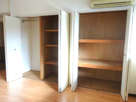 調布市小島町２丁目の賃貸マンションの収納