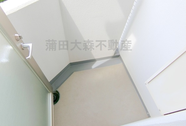 コンフォリア西蒲田のバルコニー|北側キッチン横バルコニー