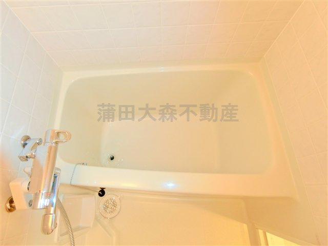 コンフォリア西蒲田の浴室