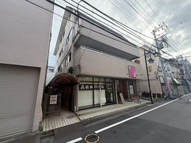 フォレスト西大島の外観|周辺は住宅が多く、穏やかな住環境が広がっています。