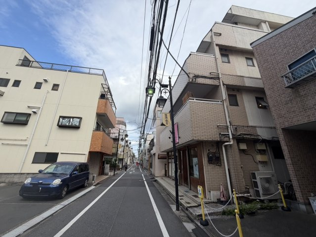 フォレスト西大島のその他|外観及び前面道路。