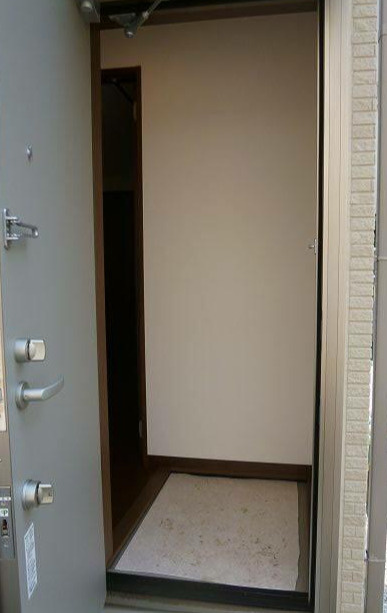 チェスナッツヒルズⅡの玄関
