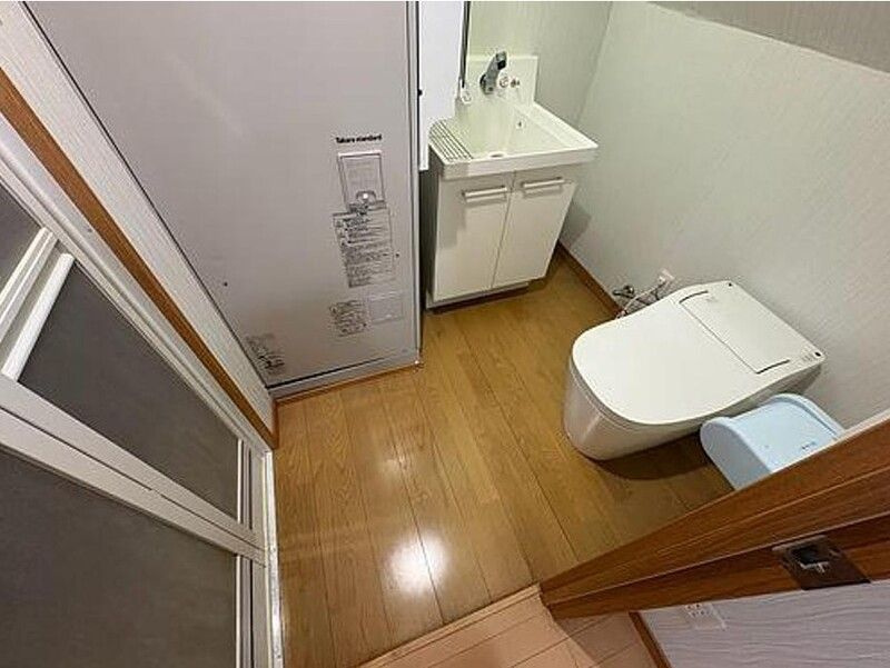 ミヤコウエストの洗面所