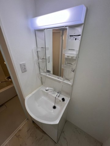ワコーレヴィアーノ須磨行幸町の洗面所