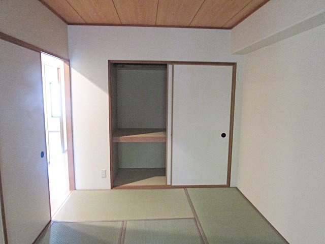 ヴィオレット宝塚の和室