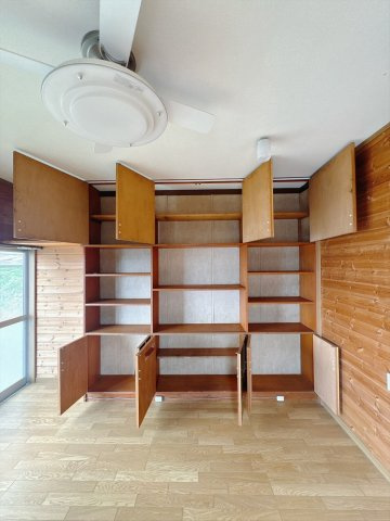 【中古戸建】足利市大前町の収納|■収納｜各部屋に収納スペースを設けています。収納豊富でいつでもお片付け上手♪