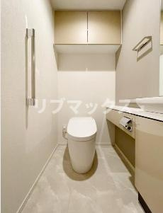 【トイレ】ＴＨＥ　ＹＯＫＯＨＡＭＡ　ＦＲＯＮＴ　ＴＯＷＥＲ