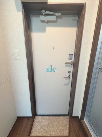 アーバンプレイス方南町の玄関