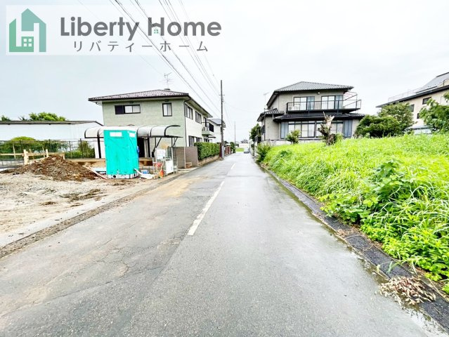 土浦市乙戸南第7　新築戸建　2号棟の前面道路含む現地写真