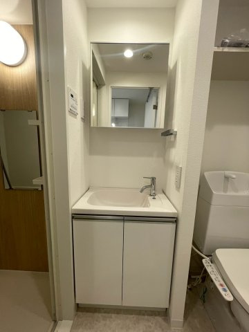MAXIV梅島DUEの独立洗面台
