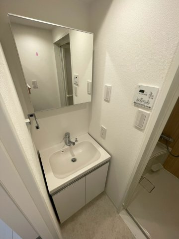 MAXIV梅島DUEの独立洗面台