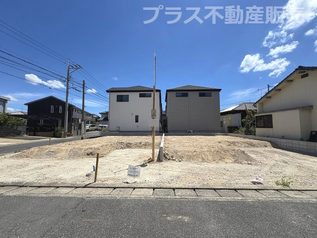 【外観】 | 福岡市南区警弥郷3丁目4期　2号棟（全2棟）【仲介手数料無料・0円】 | 現地写真。プラス不動産販売なら、現場の全ての棟をまとめてご見学頂けます。