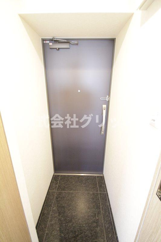 横浜市南区南太田１丁目の賃貸マンションの玄関