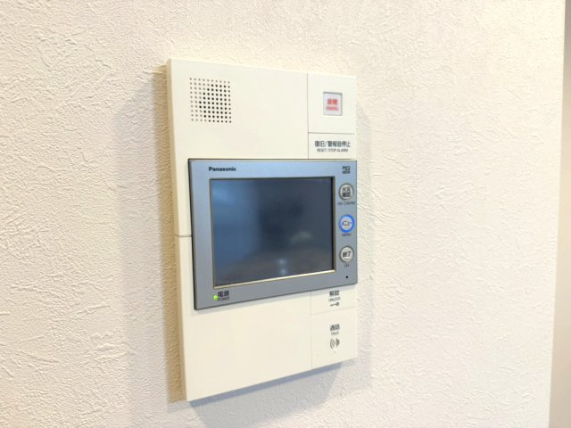 アンビエントジェームス山一番館の防犯設備|インターホン