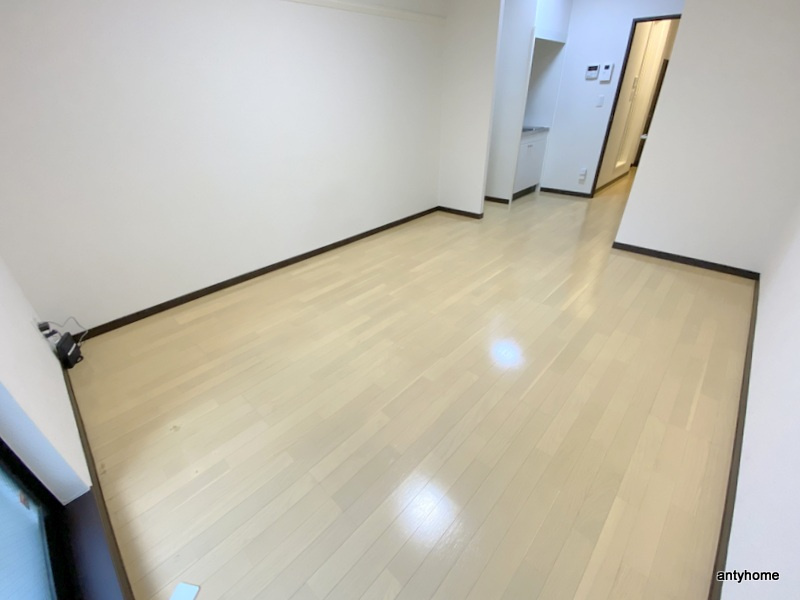 サンパレス塚本　仲介手数料無料の洋室