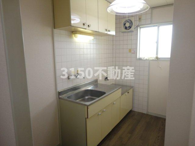タウンロイヤル渡辺のキッチン|キッチン