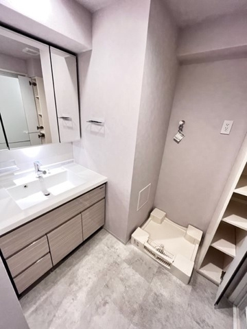 荒川区東日暮里６丁目の賃貸マンションの洗面所