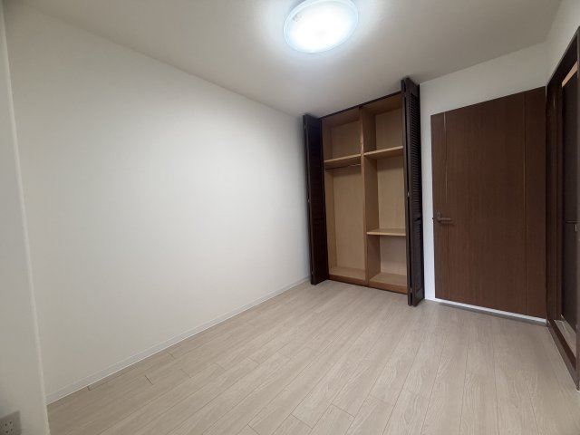 サンシティ朝霧の洋室