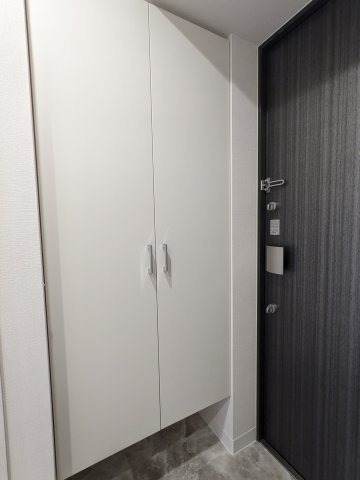 エムブイインプ新大阪の収納
