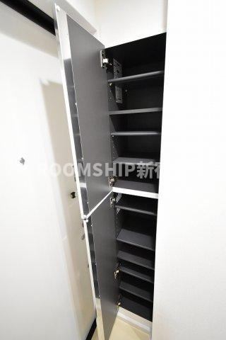 ノルデスタ小金井の玄関