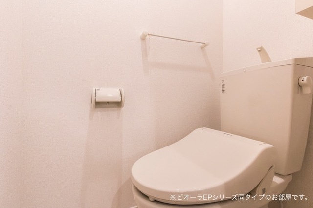 ウォシュレット付きのトイレです♪