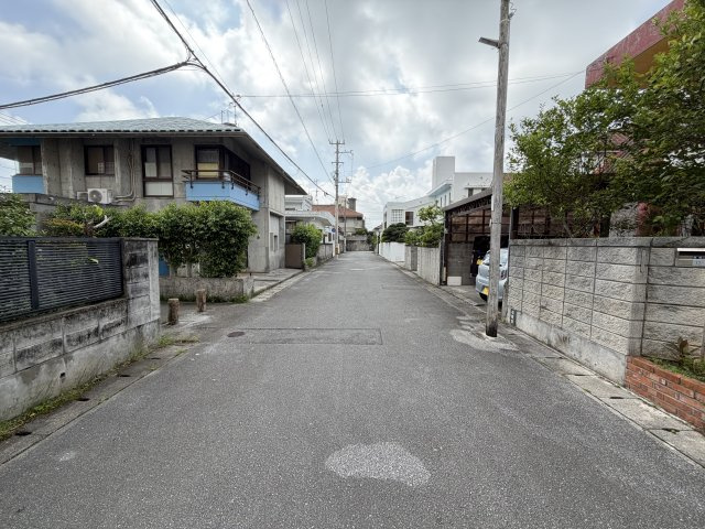 糸満市西崎（全2棟）ラスト1号棟の前面道路含む現地写真|※南側公道6m♪