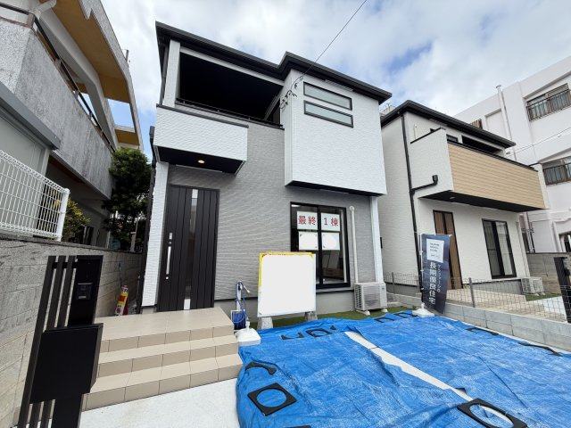 糸満市西崎（全2棟）ラスト1号棟の外観|1号棟　並列駐車2台完備♪