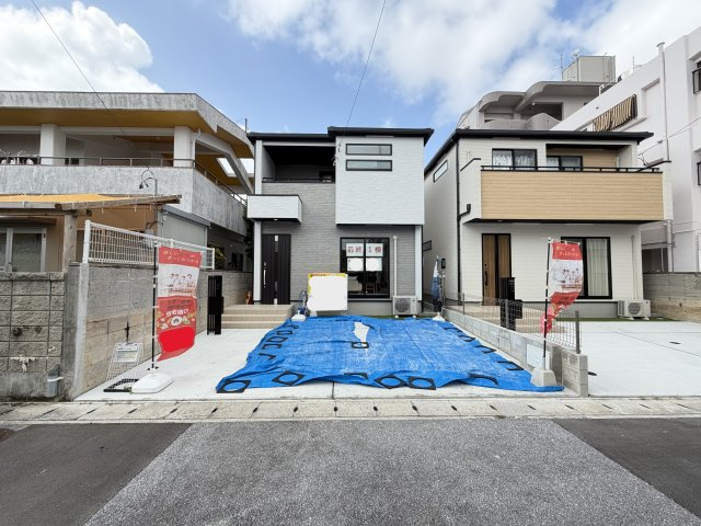 糸満市西崎（全2棟）ラスト1号棟の外観|1号棟　並列駐車2台完備♪
