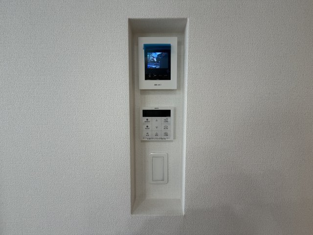 糸満市西崎（全2棟）ラスト1号棟のセキュリティ|1号棟　TVモニター付きインターフォン♪ワンタッチ給湯設備♪