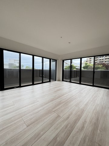 S-RESIDENCE愛宕SOUTHの居間・リビング