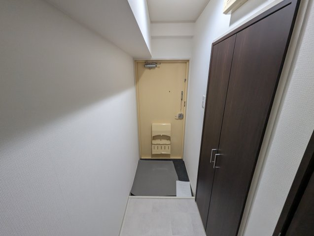 新大阪南愛ビルの玄関