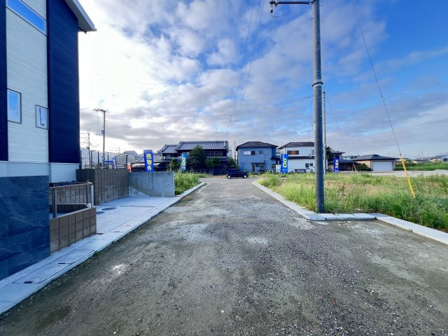 桜井市上之庄　全10区画　建築条件なし土地の前面道路含む現地写真