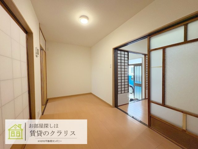 北御所 京の家 東側