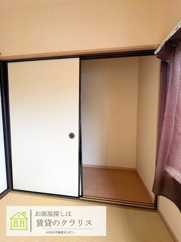 北御所 京の家 東側
