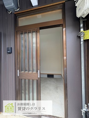 北御所 京の家 東側