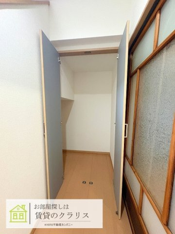 北御所 京の家 東側