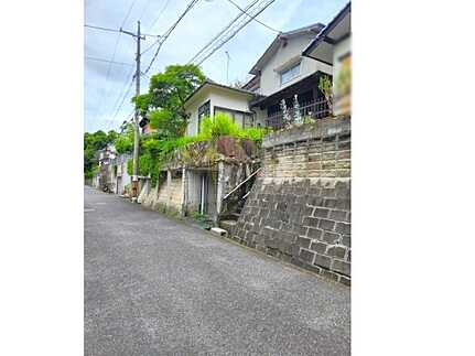 東区馬木3丁目中古戸建の前面道路含む現地写真