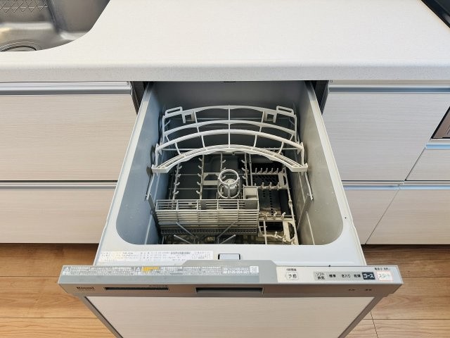 八王子市　台町　中古戸建ての設備|～食洗機付き　食事後の食器洗いはお任せ、家族でゆっくりとくつろげます～