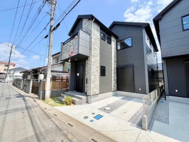 【仲介手数料無料】ふじみ野市旭1丁目―新築分譲住宅―全2棟の外観|光と風溢れる至極の邸です。周囲には緑が多く、四季折々の風情を感じられるエリア。公園も徒歩圏内で、ファミリー世帯にも人気のエリアです。