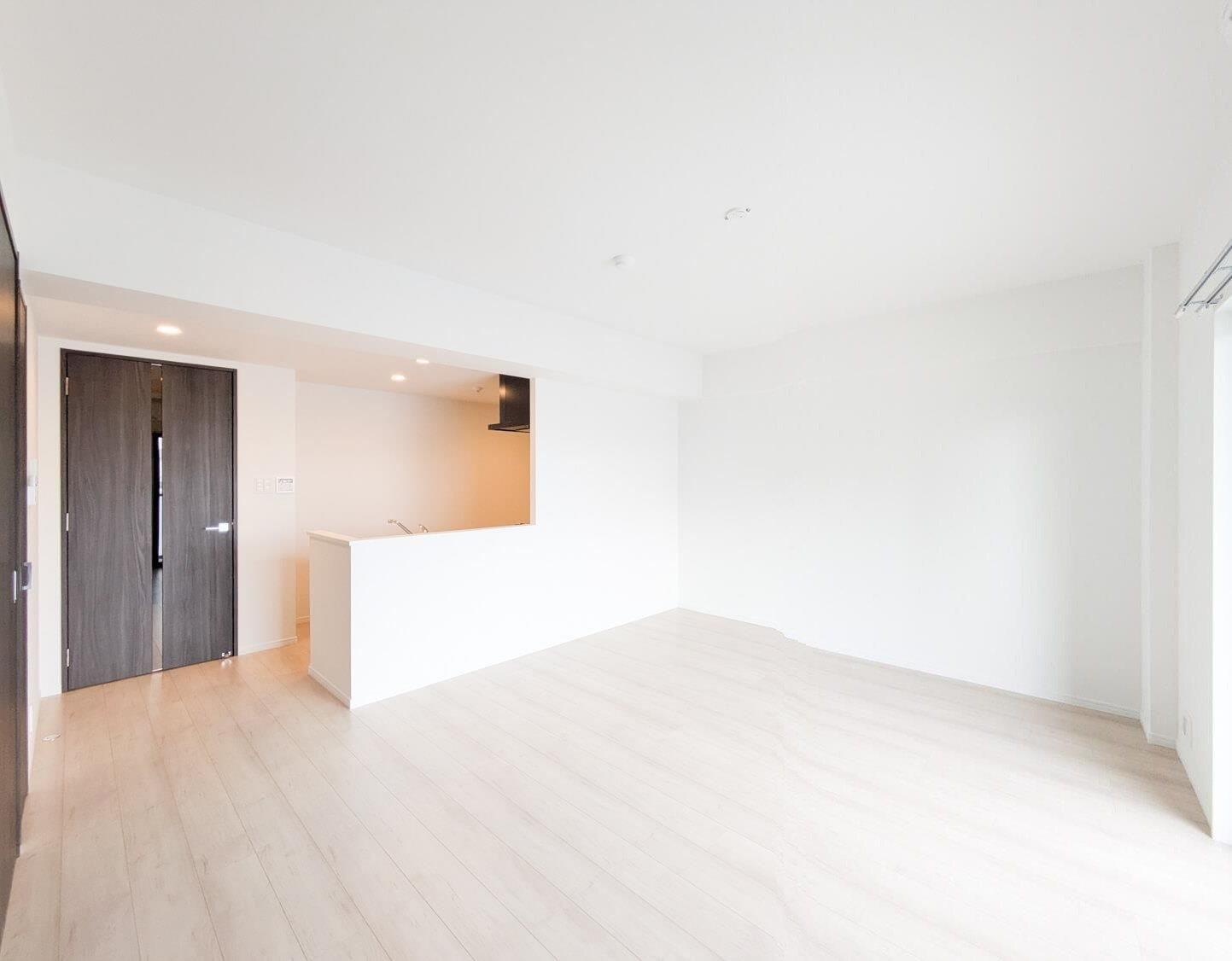 TK-RESIDENCE半道橋achieveの玄関