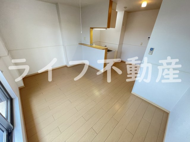 ベルフルールN・Kの居間・リビング