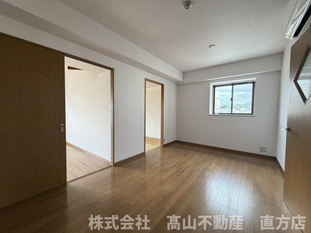 直方市古町の賃貸マンションの居間・リビング