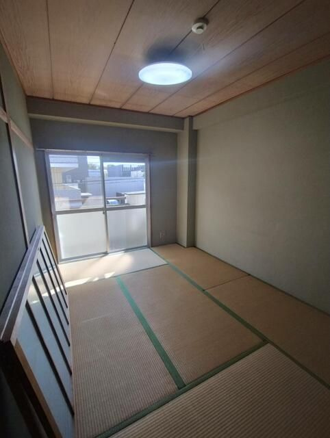 高南マンションの寝室
