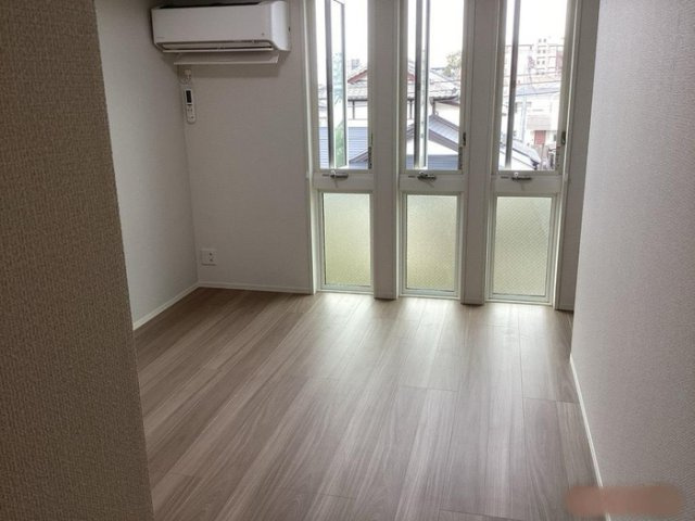 あいグラン・三島駅B棟の居間・リビング