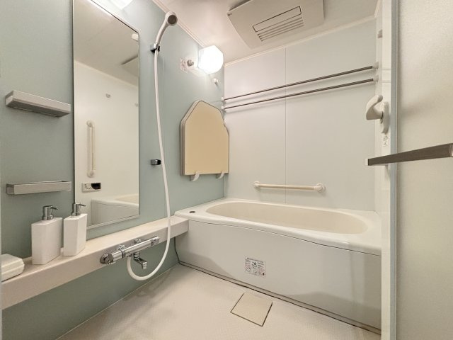 日々の疲れを癒すお風呂付です