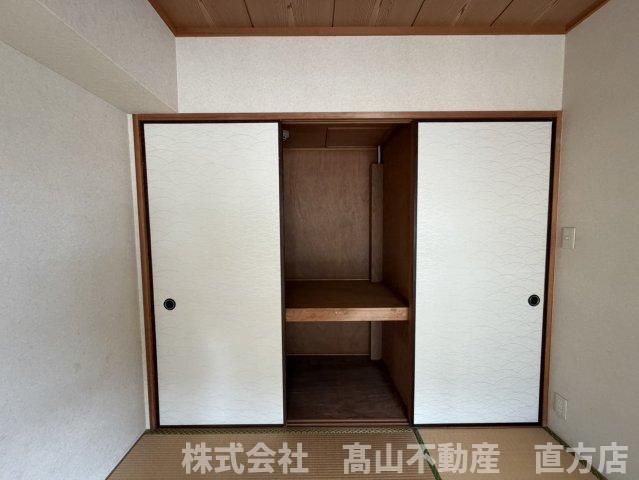 直方市古町の賃貸マンションの収納