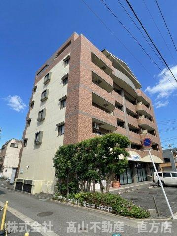 直方市古町の賃貸マンションの外観