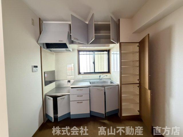 直方市古町の賃貸マンションのキッチン